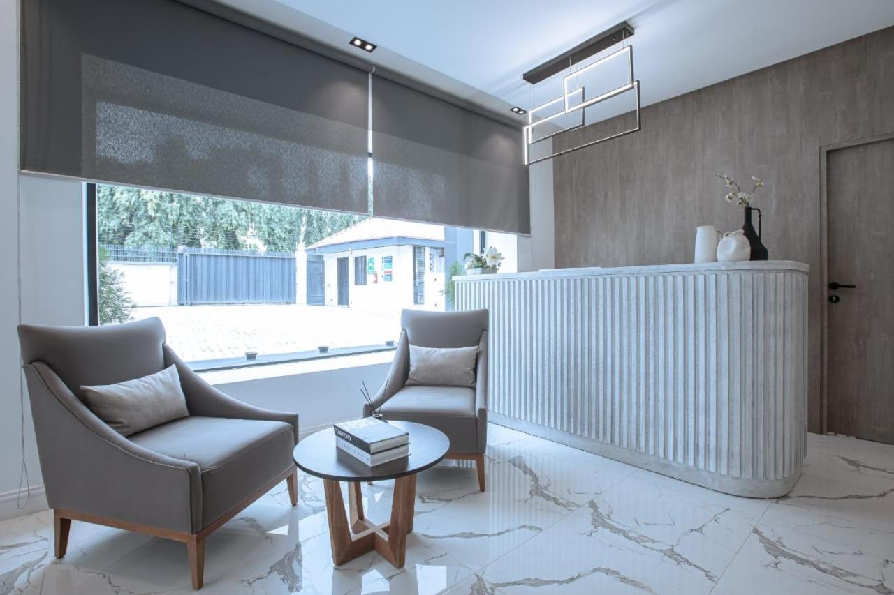 Knightsbridge Hotel & Suites 아부자 외부 사진